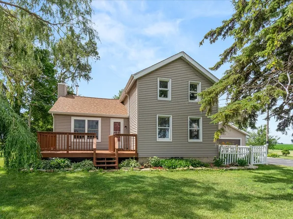 2418 N 47th Rd, Somonauk, IL 60552