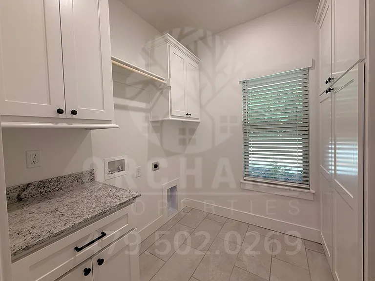 66 Ruthwell Dr — Photo 12