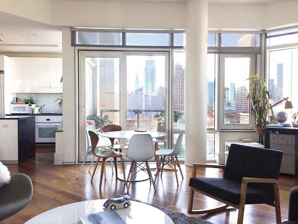 1st image of 1017 Jackson Ave APT 7I