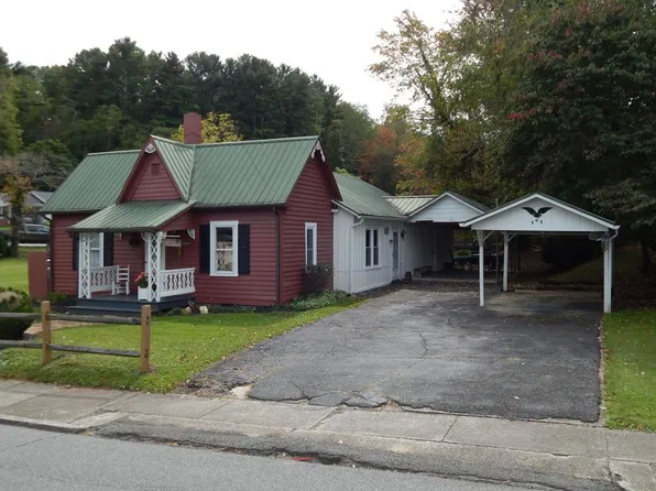 405 McArthur St, Galax, VA 24333