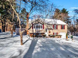 14 Pine St, Bellingham, MA 02019