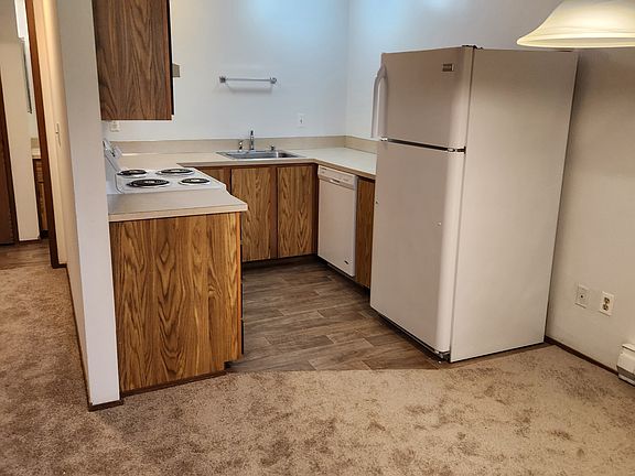 5th image of 17920 140th Ln NE APT 141