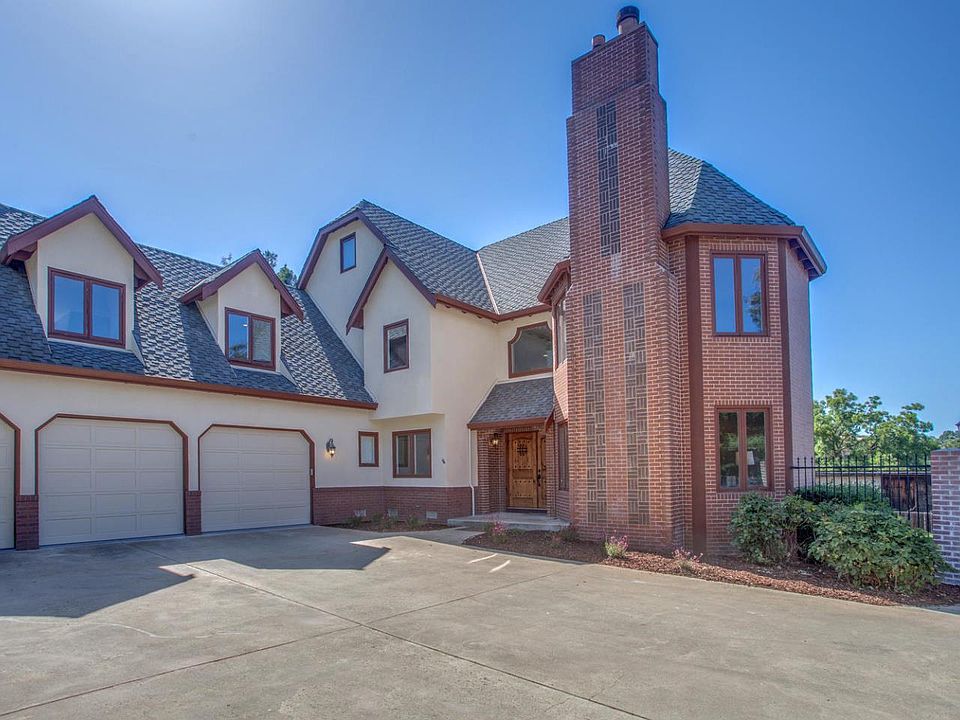 1st image of 995 La Vista Ct