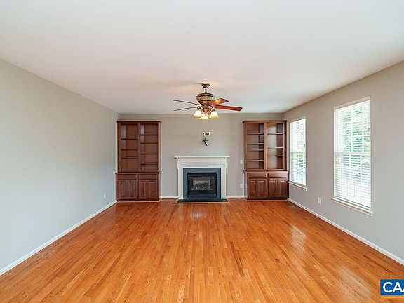 4th image of 716 Bear Island Pkwy