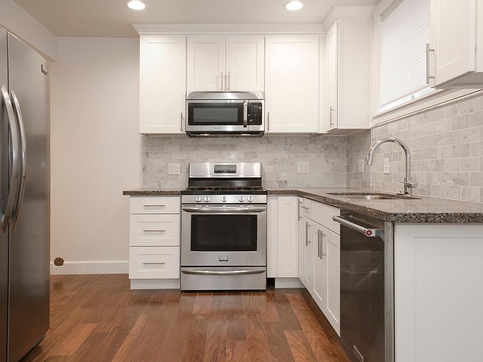1st image of 502 Bellevue Ave E APT B1