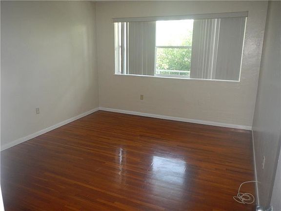 5th image of 1265 Marseille Dr APT 132
