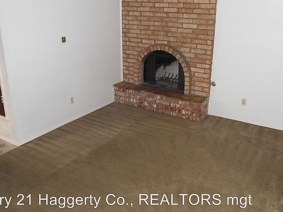 3rd image of 10608 Springwood Dr #A-d