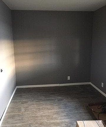 4th image of 447 Fairlane Ave