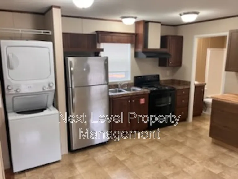 2115 Highway 2 E #17 — Photo 2