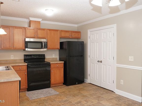 5th image of 4225 Dudleys Grant Dr APT E