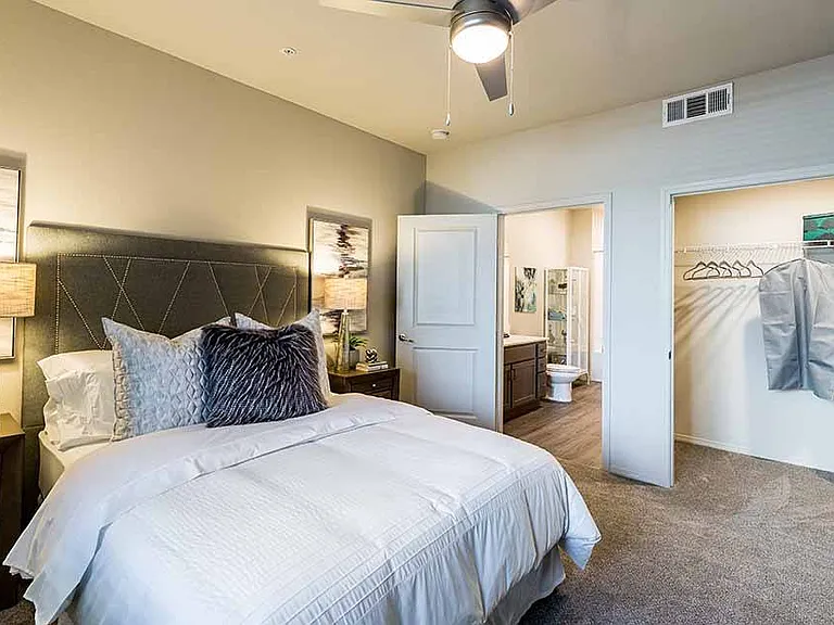 RISE APARTMENT HOMES — Photo 8