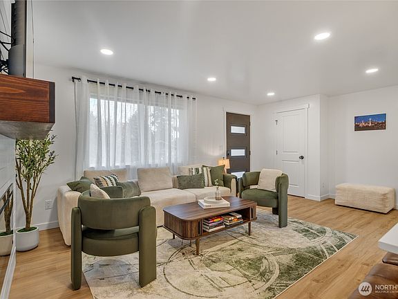 5th image of 7935 13th Avenue SW #1