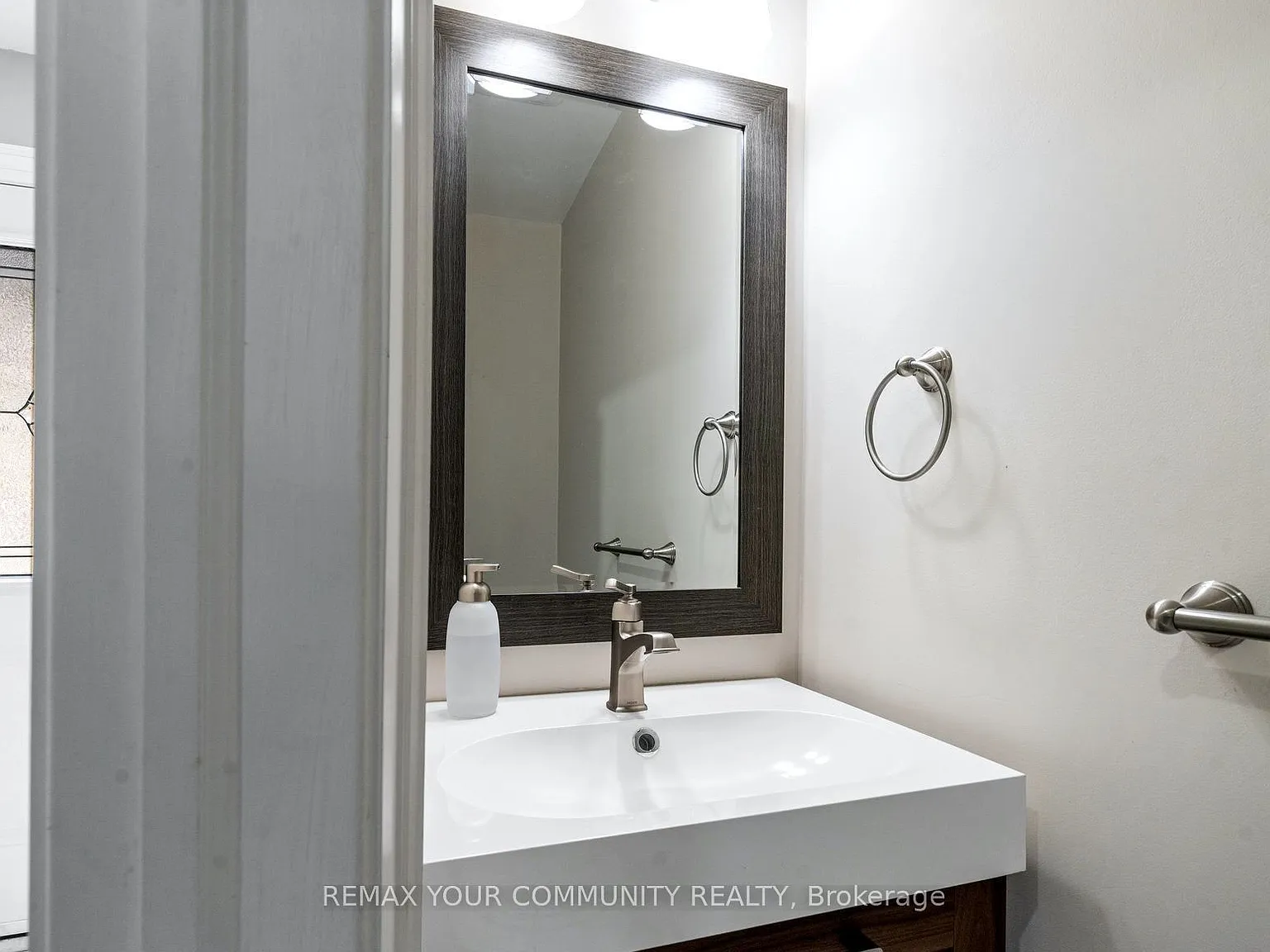 3 bed, $3,500 — Photo 4