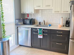 7225 Mill Run Dr, Derwood, MD 20855