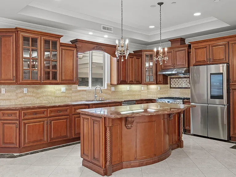 2412 Huntington Ln #A — Photo 9