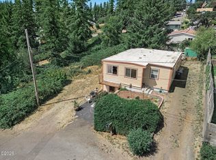 646 SE 8th St, Toledo, OR 97391