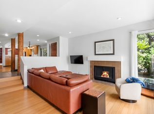 549 N Tomahawk Island Dr, Portland, OR 97217