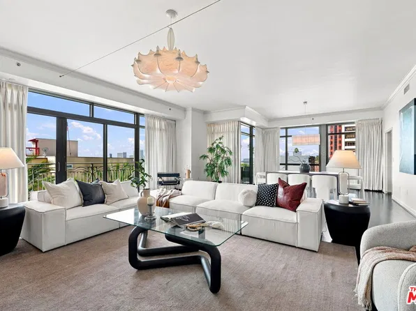 10800 Wilshire Blvd APT 403, Los Angeles, CA 90024