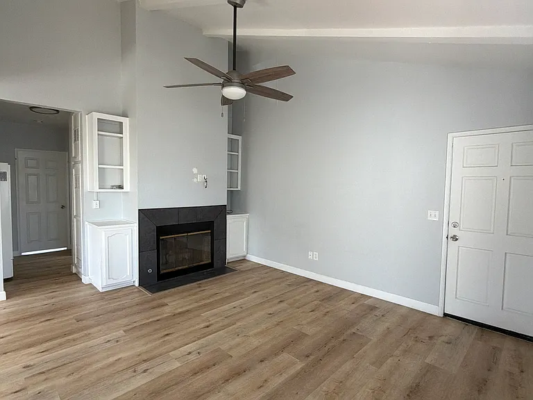 4435 Mississippi St #7 — Photo 32