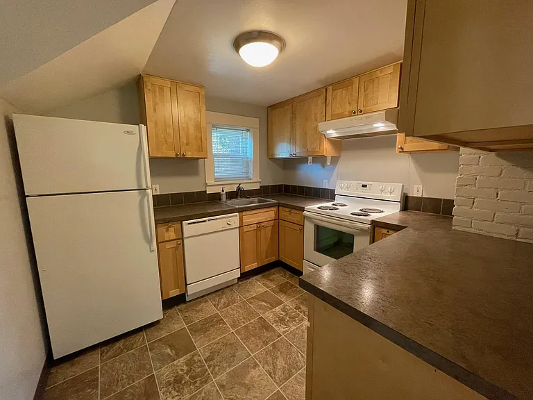 3590 SE Harrison St — Photo 16