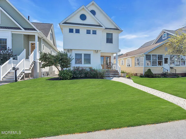 18 Meadow Ave — Photo 51