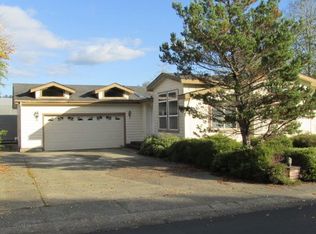 224 Lakeland Dr, Lakeside, OR 97449