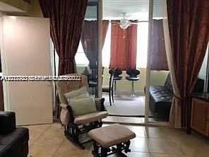 5005 Collins Ave #1422 — Photo 3