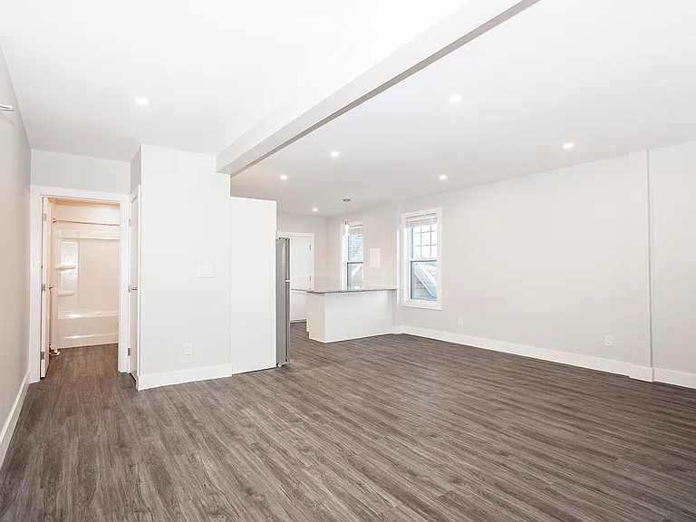 812 Wolseley Ave #6 — Photo 16