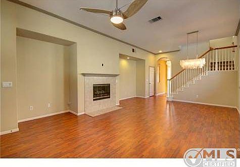 4th image of 1716 Kenwood Pl