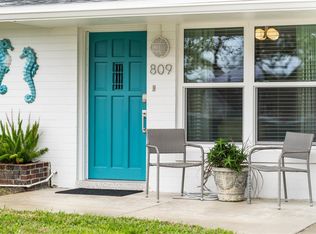 809 E 15th Ave, New Smyrna Beach, FL 32169