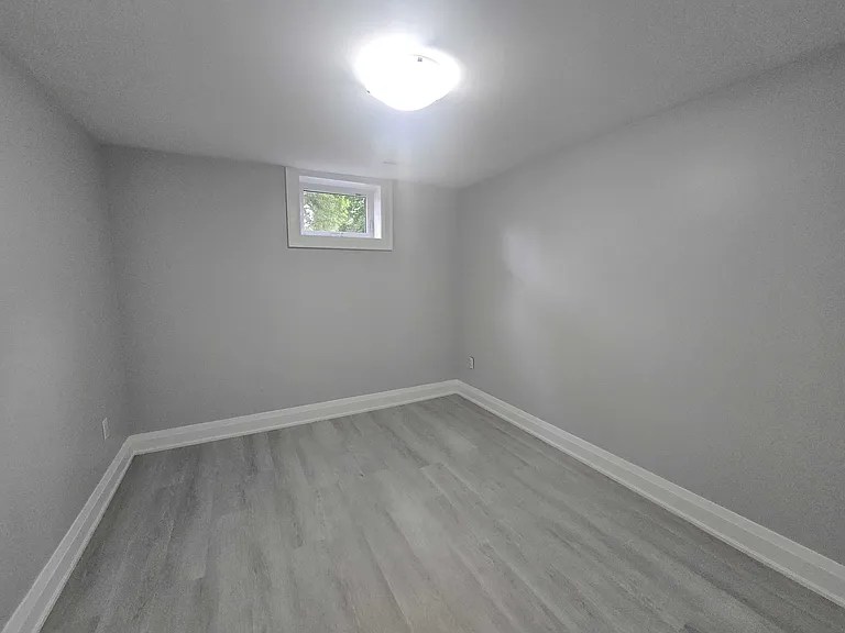 66 Greenfield Dr #BASEMENT — Photo 13