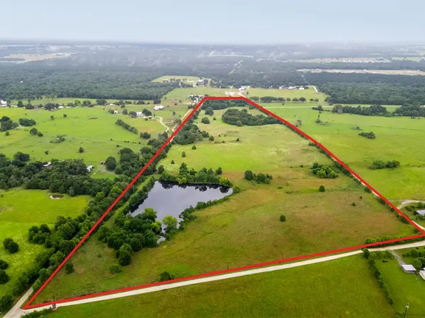 48.5 Hobo Ln, Madisonville, TX 77864