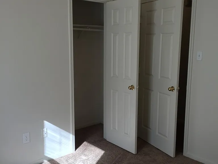 1430 Shoshoni Trl — Photo 12