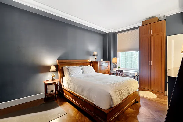 Sold by Compass | media 8