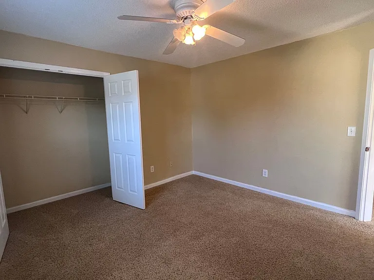 201 Tecumseh Ct — Photo 18