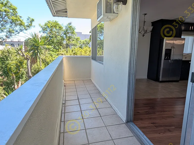 1027 N Stanley Ave #6 — Photo 10