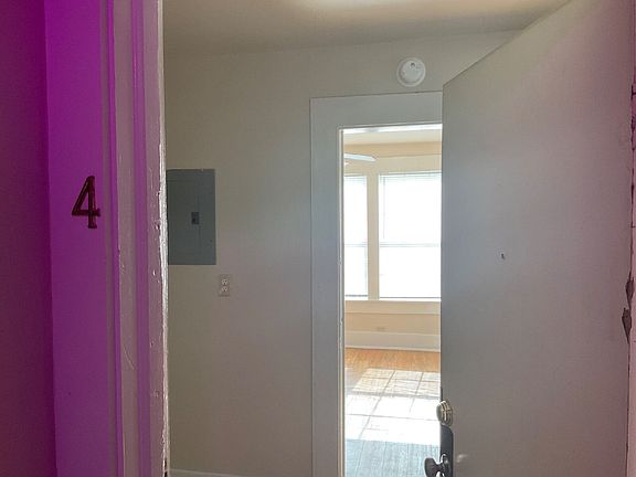 3rd image of 315 Andrews St APT 4