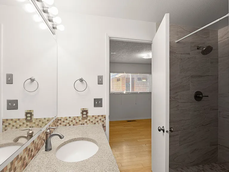 4587 SE Mason Ln — Photo 14