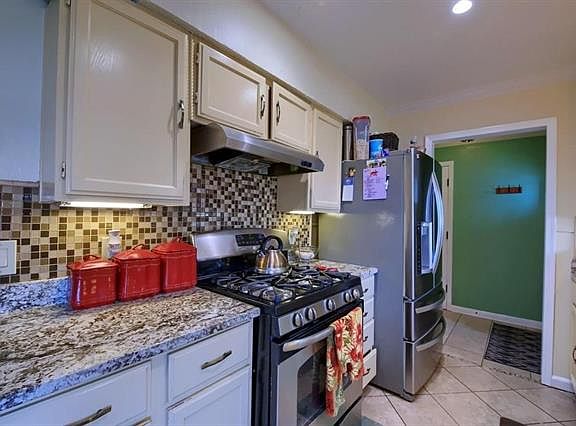 4th image of 9205 Slayton Dr