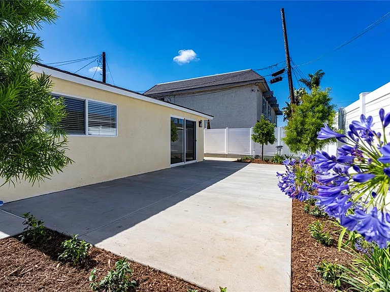 2614 Florida #C — Photo 14