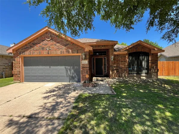5608 Shadydell Dr, Fort Worth, TX 76135