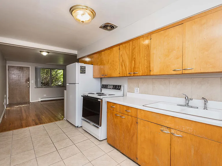 1557 S Ash Street — Photo 24
