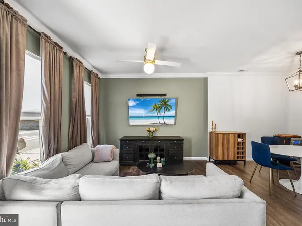 768 S 13th St, Philadelphia, PA 19147