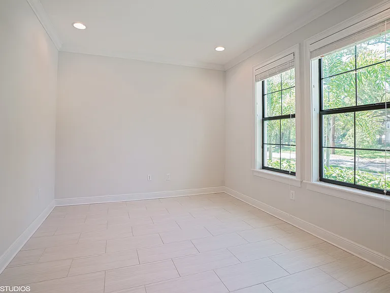 2601 W Horatio St #3 — Photo 8