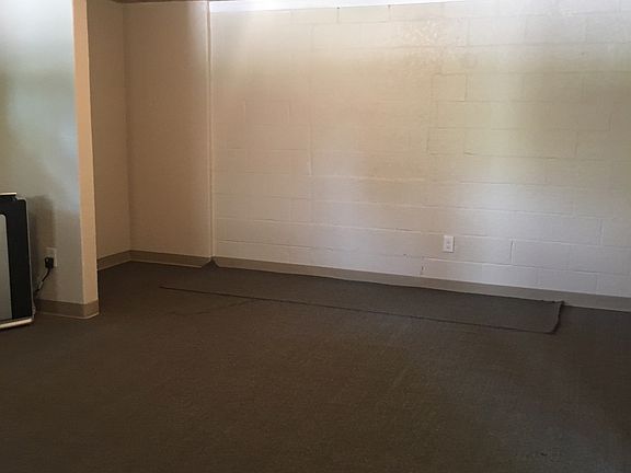 4th image of 505 Stanley Ave