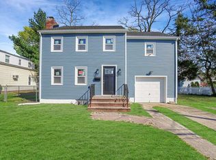 200 Rocklyn Ave, Lynbrook, NY