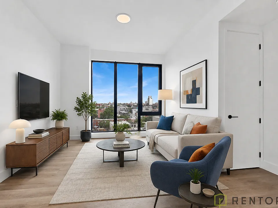 60 Cedar St #4K