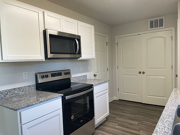 4th image of 104 Lemon Ln