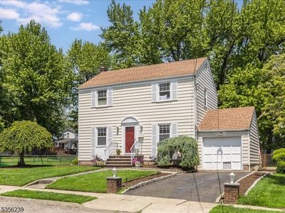 100 Darling Ave, Bloomfield, NJ, 07003