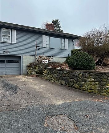 2nd image of 2 Savin Rd